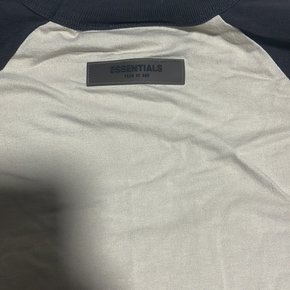 Essentials sweater - Picture 5 of 6